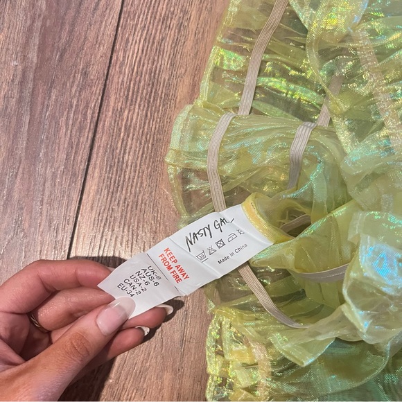 Nasty Gal || Oh Honey Metallic Puff Sleeve Top - Picture 6 of 7